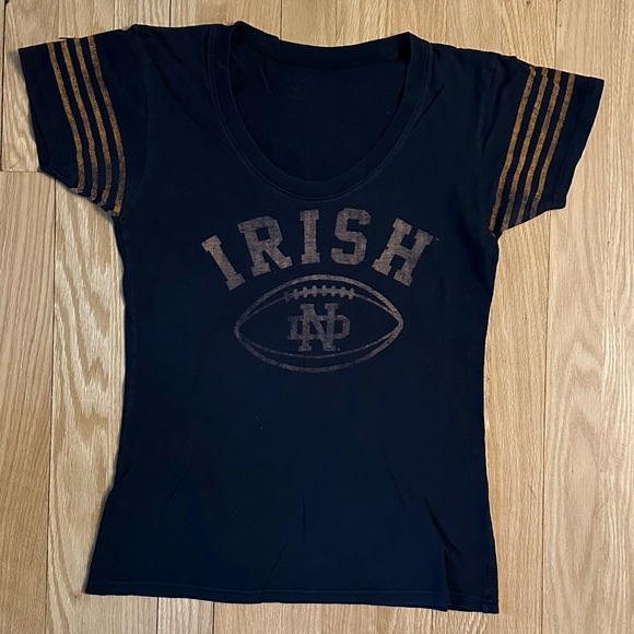 47 Brand Women’s Notre Dame Scoop Neck Short-Sleeved T-Shirt, Size Medium - Picture 1 of 5